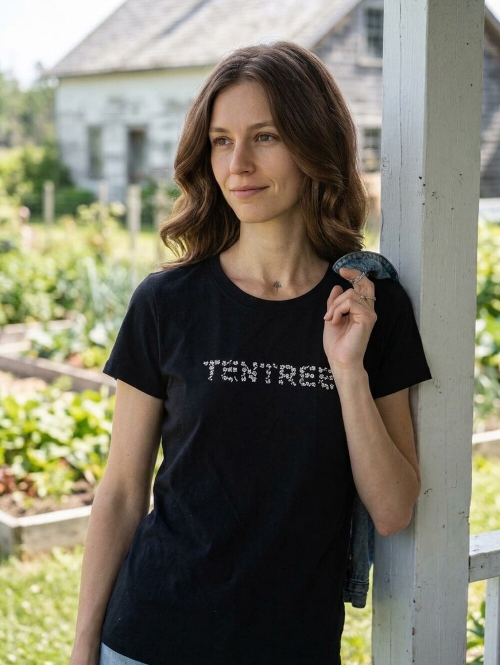 tentree Floral Graphic Logo T-Shirt - Black - Size Small